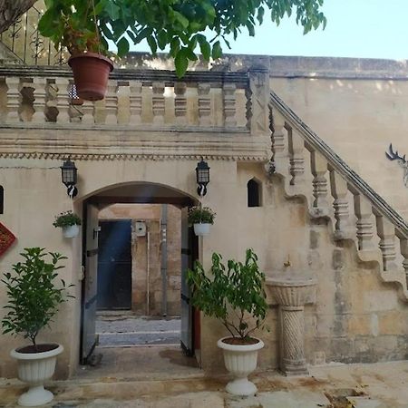 Zuemruet Konukevi Hotel Sanliurfa Exterior photo