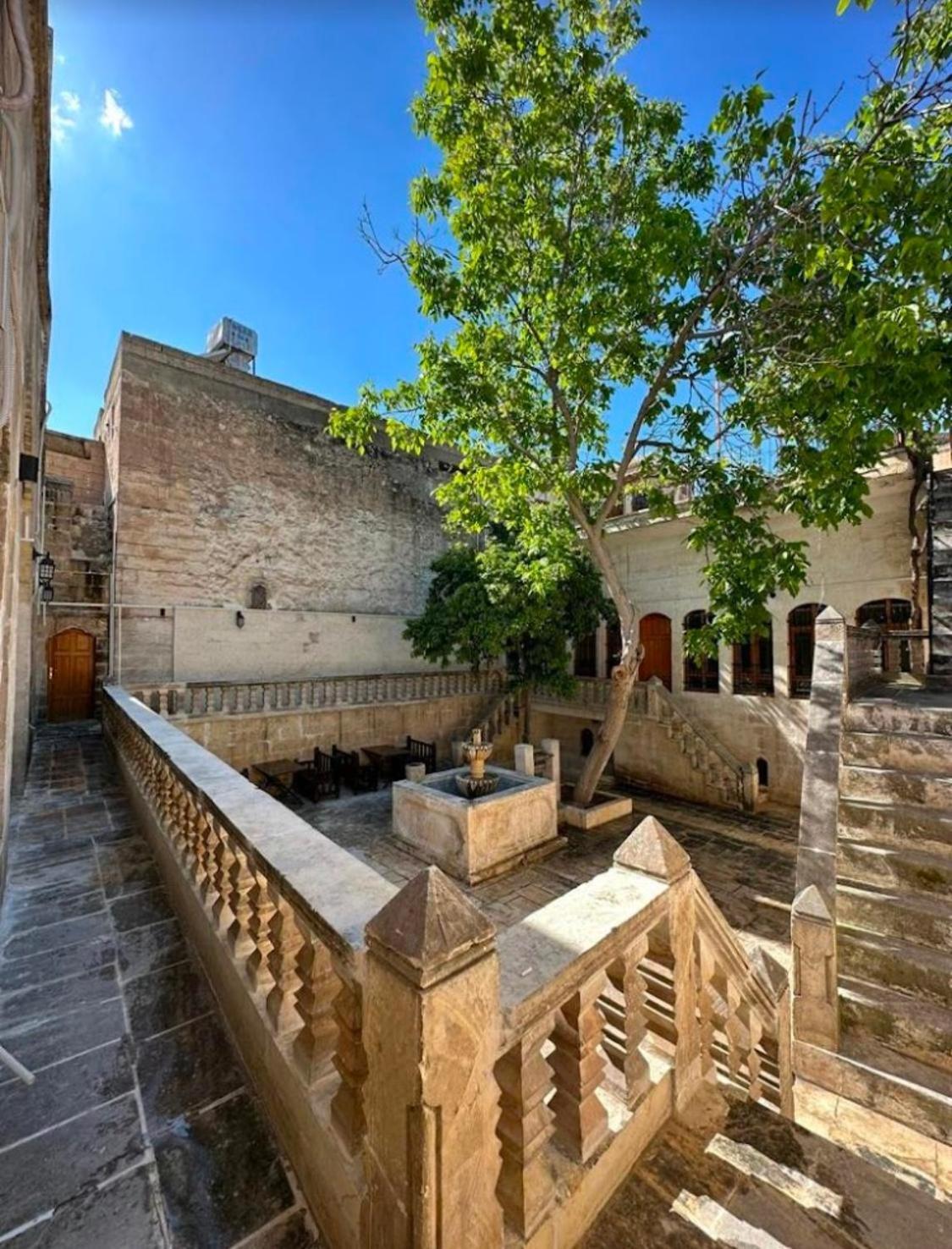 Zuemruet Konukevi Hotel Sanliurfa Exterior photo